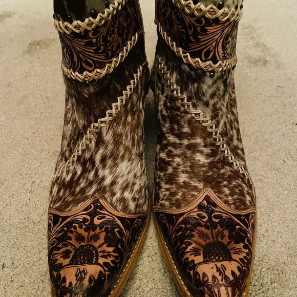 Myra Darcy Ridge Western Boots with Hand-tooled leather toe - Picture 5 of 7